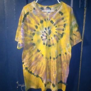 Baby Legs Clothing Company Nwt size xl short sleeve, tie dyed, gold/purple tee